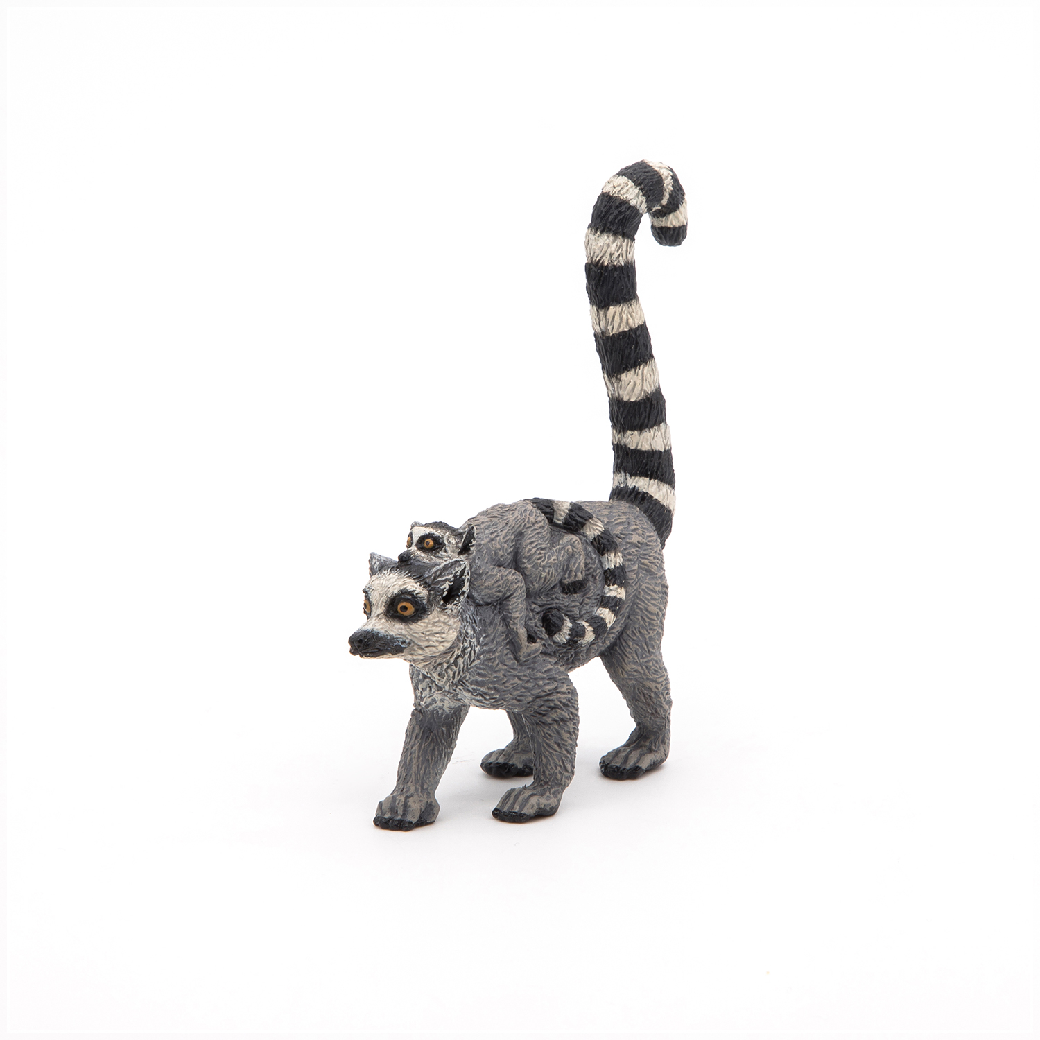 LEMUR S MLÁDĚTEM